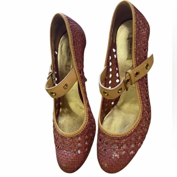 Miu Miu Vintage woven leather Mary Jane pumps. Size 38.5 - Picture 2 of 11